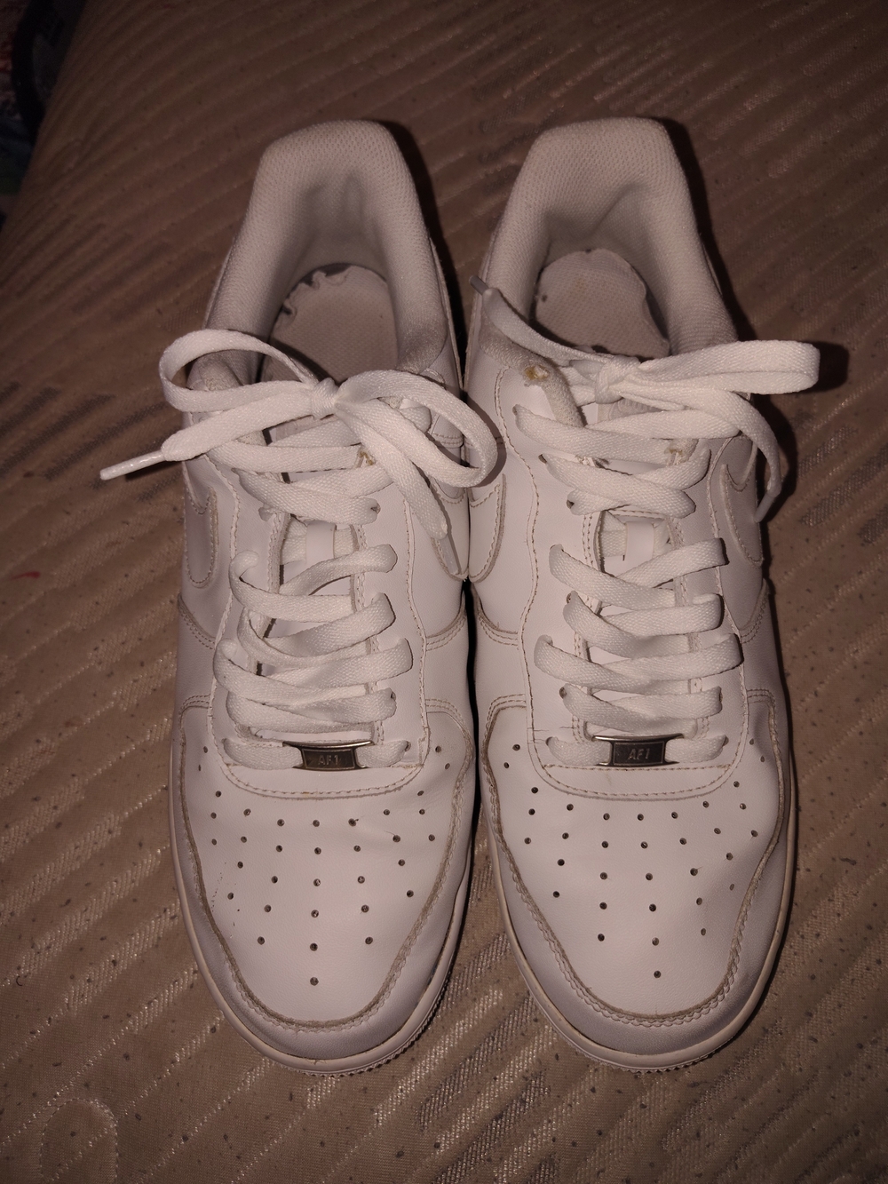 Men's White Low-Top Athletic Sneakers